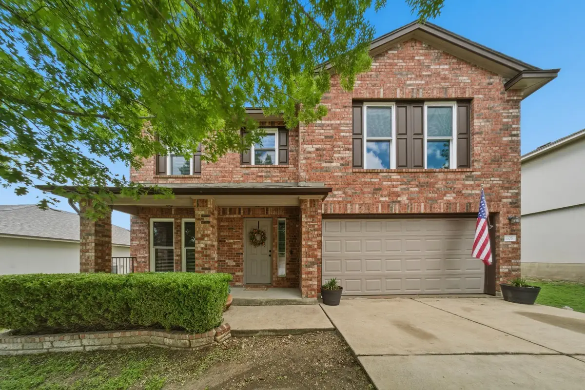 605 Holbrooke St, Hutto, TX 78634 - #1