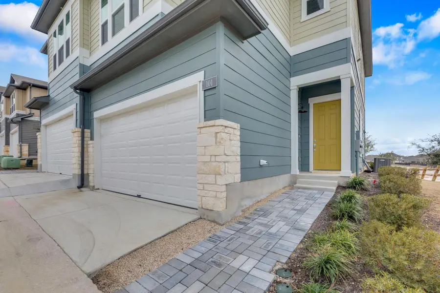 1015 Vista View Dr #101, Georgetown, TX 78626 - Image #2