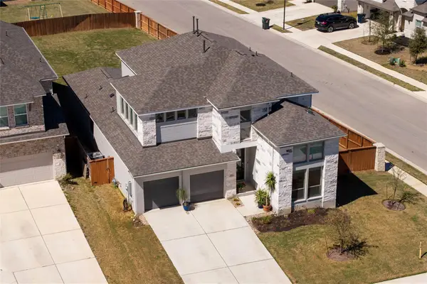 102 Fortuna Ct, Liberty Hill, TX 78642