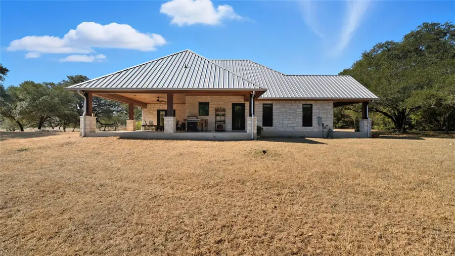 2656 River Bend Rd, Smithville, TX 78957 - Image #2
