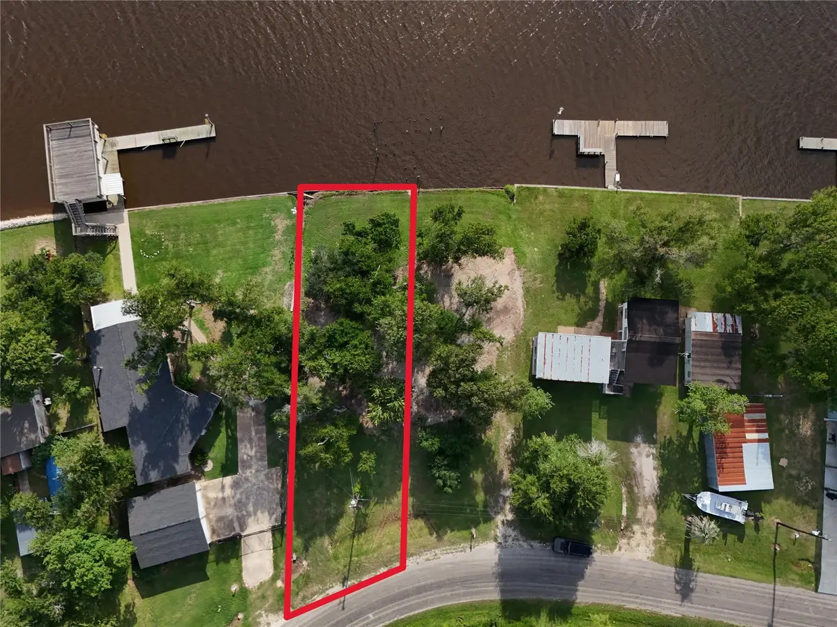 1828 Creekside Dr, Sargent, TX 77414 - #1