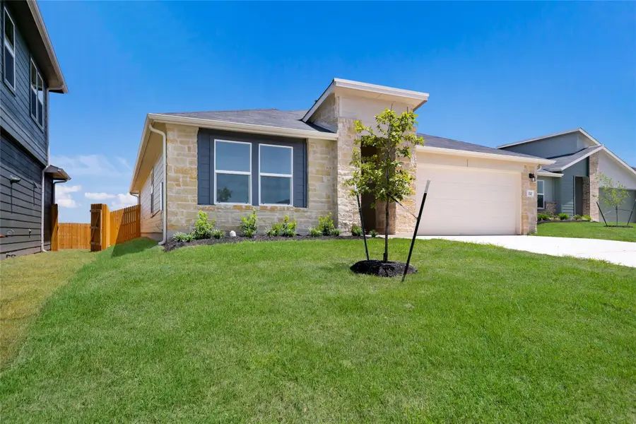 496 Globe Mallow Cir, Kyle, TX 78640 - Image #2