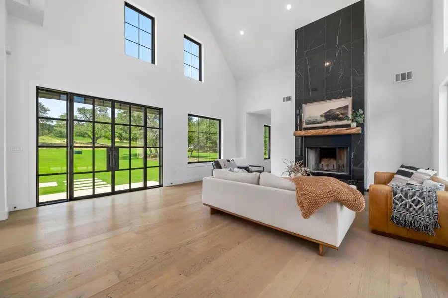 14302 Fallen Timber Dr, Austin, TX 78734 - #2