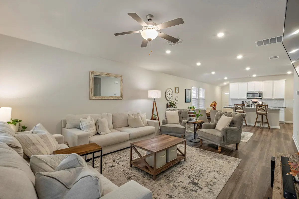 524 View Dr, Georgetown, TX 78628 - Image #1