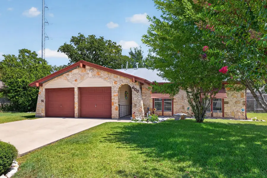 600 E Central Dr, Georgetown, TX 78628 - #2