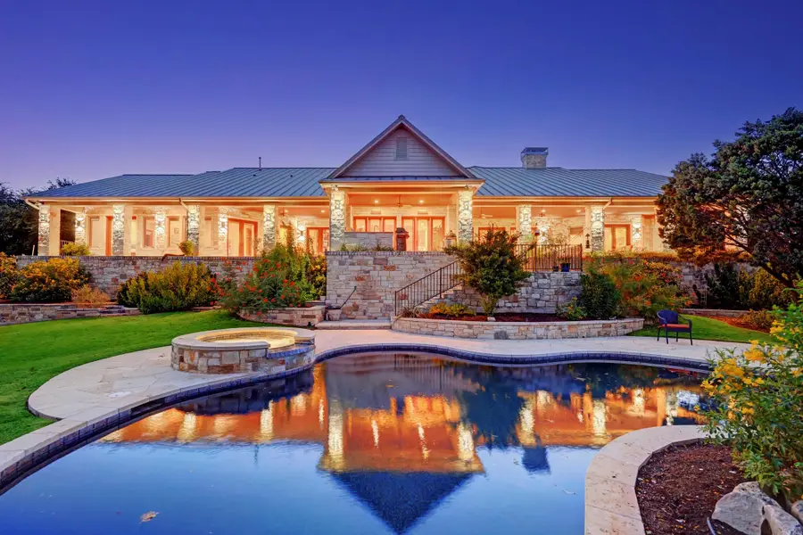 19586 Sandcastle Dr, Spicewood, TX 78669 - #2