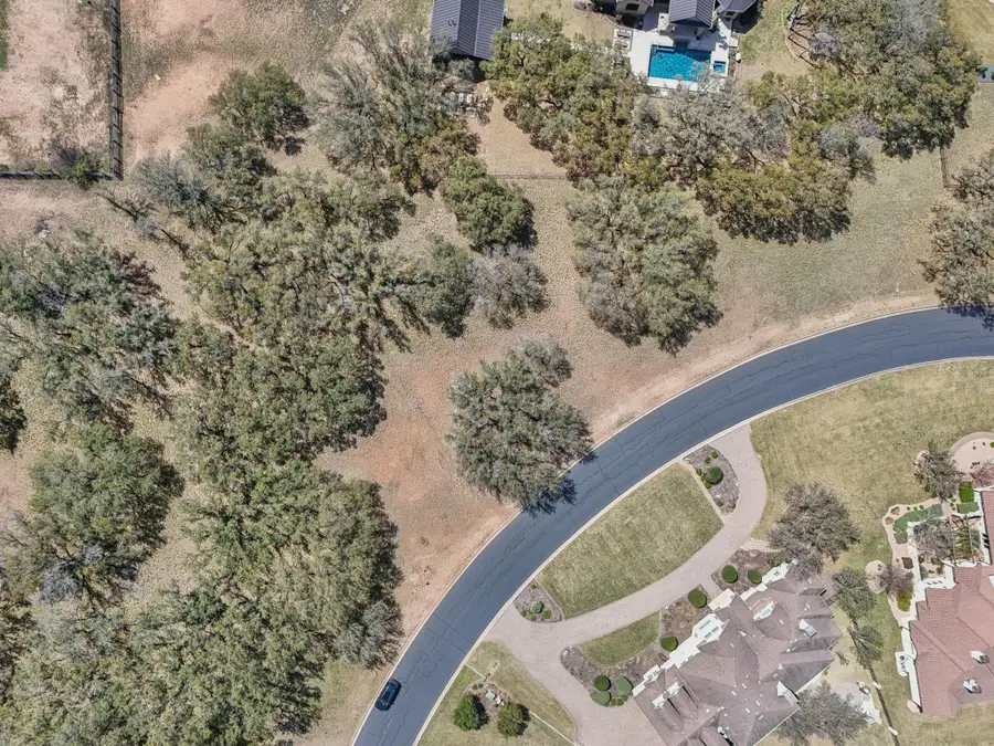 26101 Masters Pkwy, Spicewood, TX 78669 - Image #2