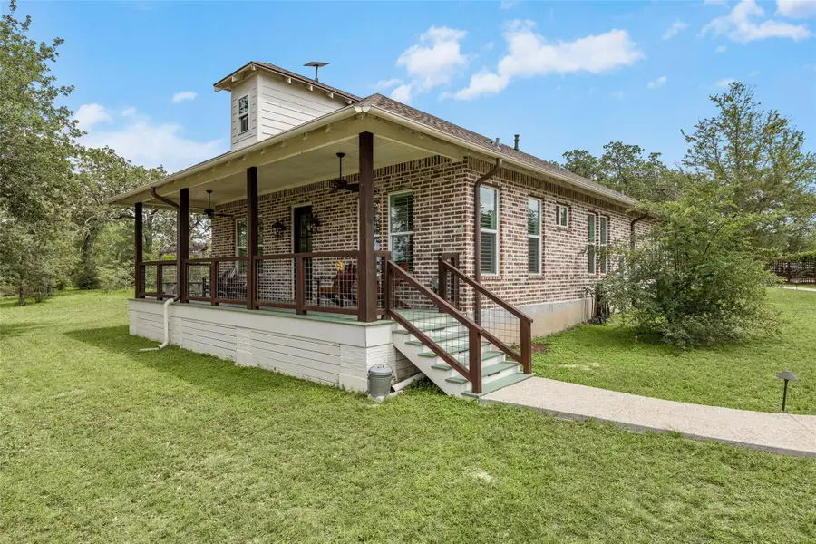 901 Spanish Oaks Blvd Blvd, Lockhart, TX 78644 - #2