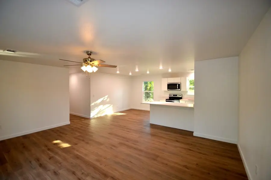 1653 Navajoe Trl, Kingsland, TX 78639 - Image #2