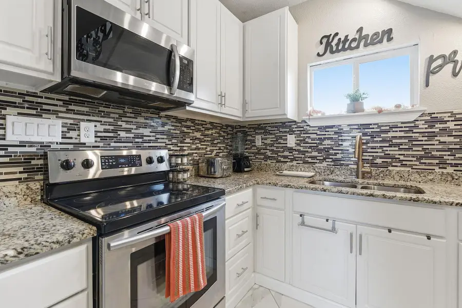 169 Ridgetop Rd, Buda, TX 78610 - Image #3