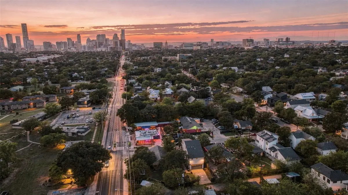 1203 Cedar Ave, Austin, TX 78702 - #1