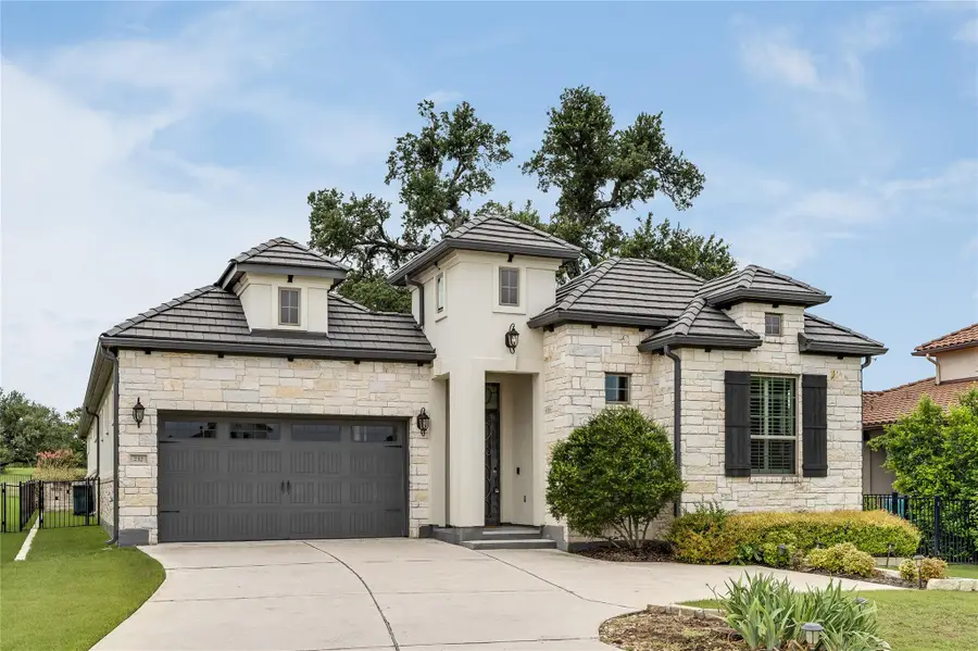 232 Cimarron Hills Trl E, Georgetown, TX 78628 - Image #2