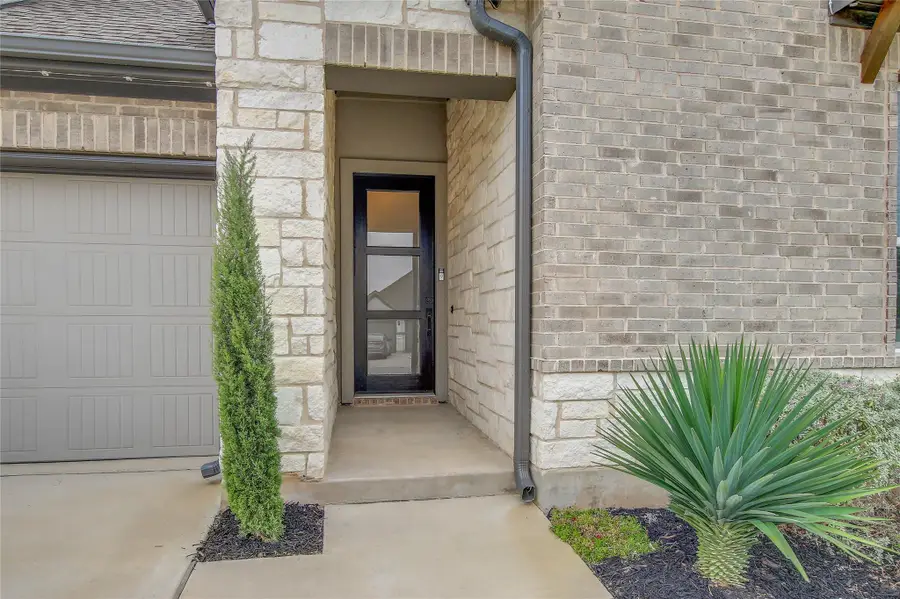 1016 Dog Iron St, Georgetown, TX 78633 - #2