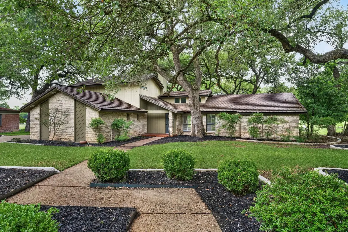 1301 Mill Creek Dr, Salado, TX 76571 - #1