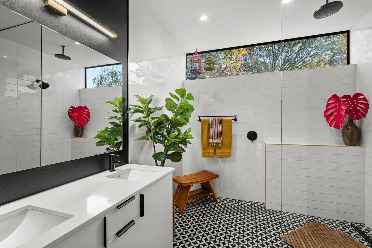 7525 Delafield Ln #B, Austin, TX 78752 - #1