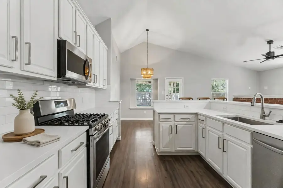 10629 Hendon St, Austin, TX 78748 - #2