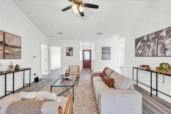 1800 Tamra Ct, Round Rock, TX 78681