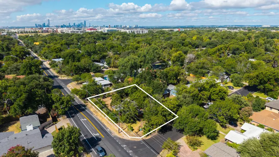 1613 Larkwood Dr, Austin, TX 78723 - #2