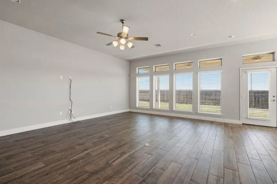 3105 High Meadow St, Seguin, TX 78155 - #3