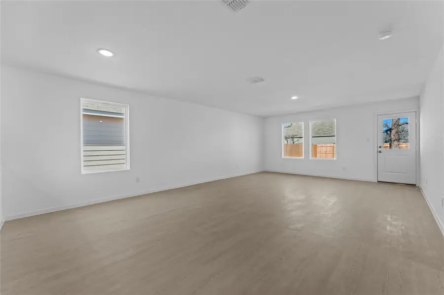 106 Ellendale Pl, Fredericksburg, TX 78624 - #2