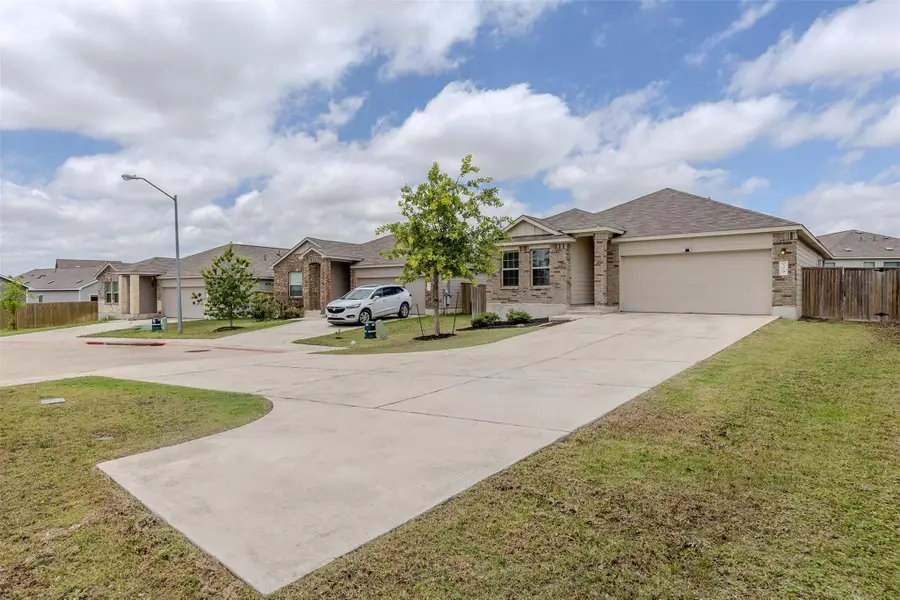 509 Callisto Ct, Jarrell, TX 76537 - #3