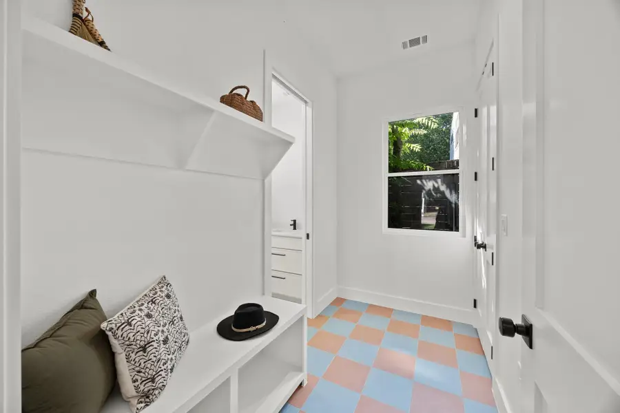 6502 Porter St #2, Austin, TX 78741 - #3