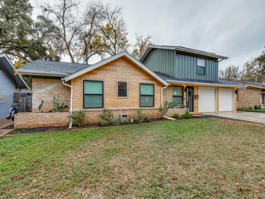 2209 Fair Oaks Dr, Austin, TX 78745 - Image #3