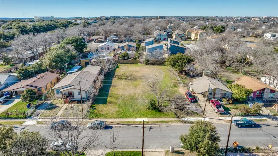 6910 Blessing Ave, Austin, TX 78752 - Image #3