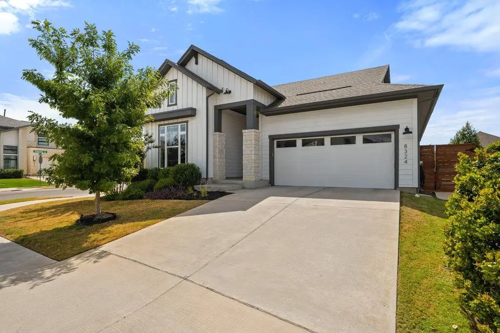 8324 Looksee Ln, Austin, TX 78744 - #1