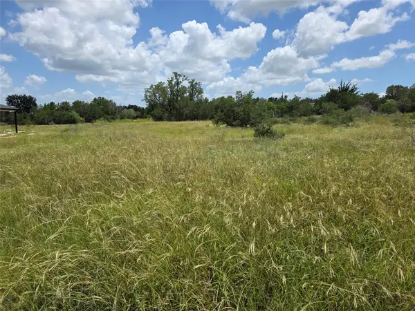 241 Spicewood Trails Dr, Spicewood, TX 78669