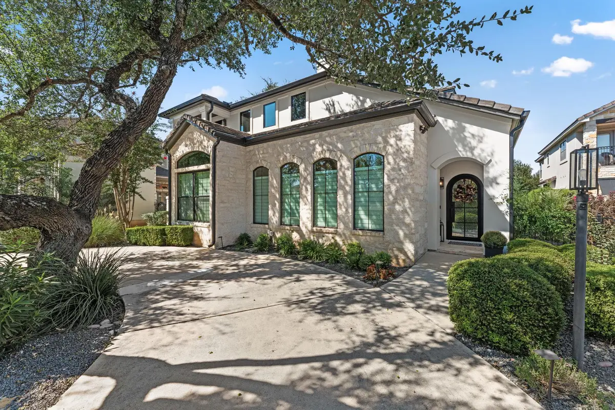 8 Hightrail Way, The Hills, TX 78738 - Image #1