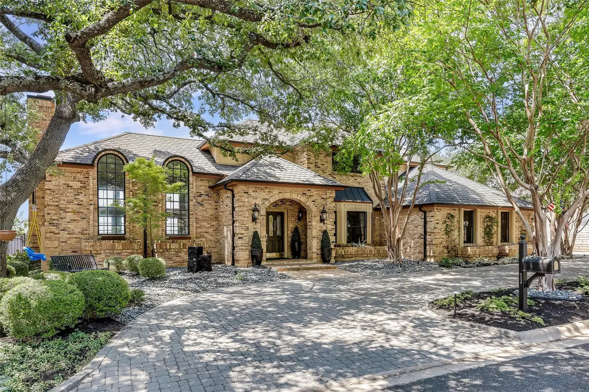 6220 Ledge Mountain Dr, Austin, TX 78731 - Image #1