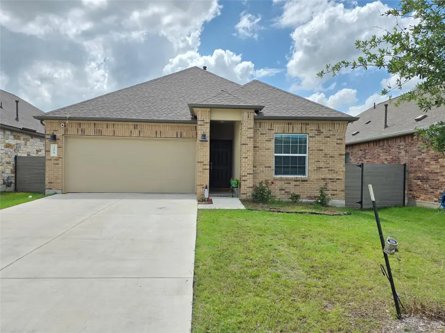 208 Wolf Springs Rd, Georgetown, TX 78628 - #2