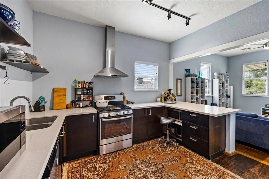2710 Avenue P 1/2, Galveston, TX 77550 - #3