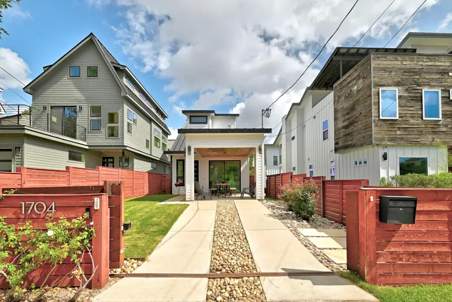 1704 E 13th St #B, Austin, TX 78702 - #2