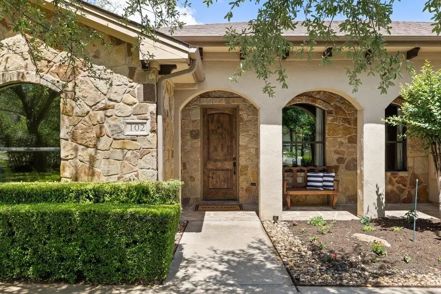 102 Blue Jay Dr, Lakeway, TX 78734 - #2