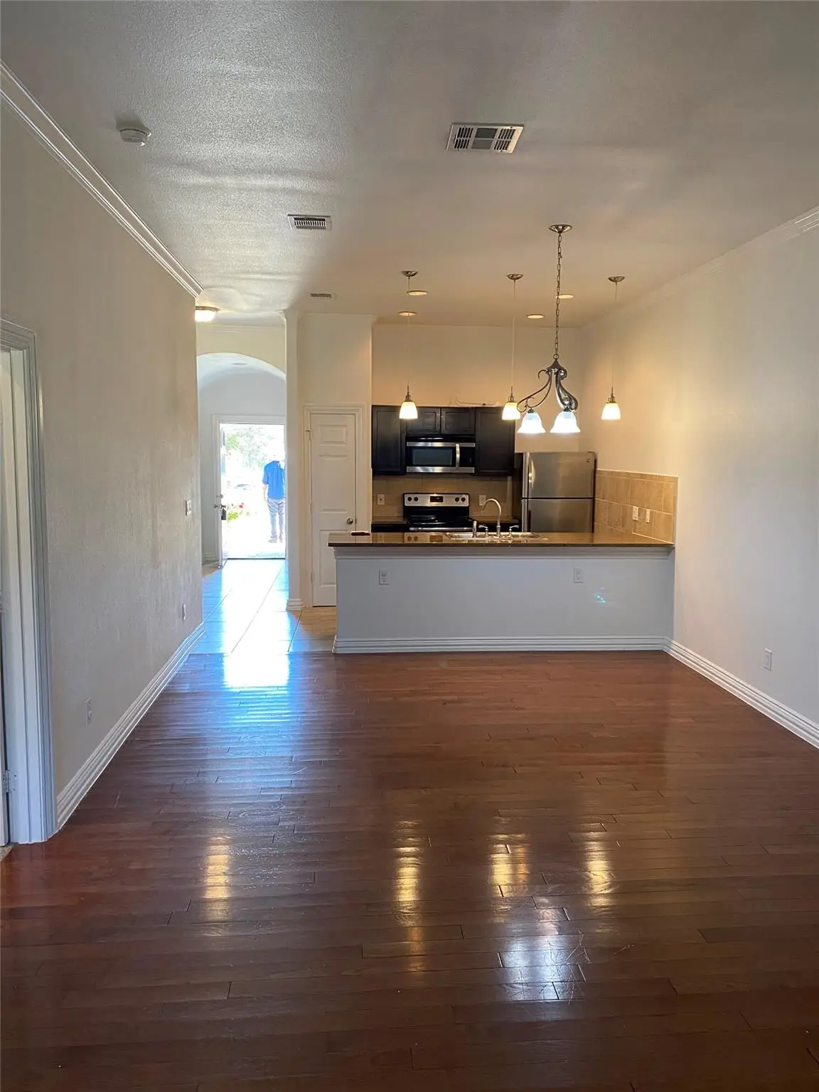 404 Mesa Dr, Del Valle, TX 78617 - #1