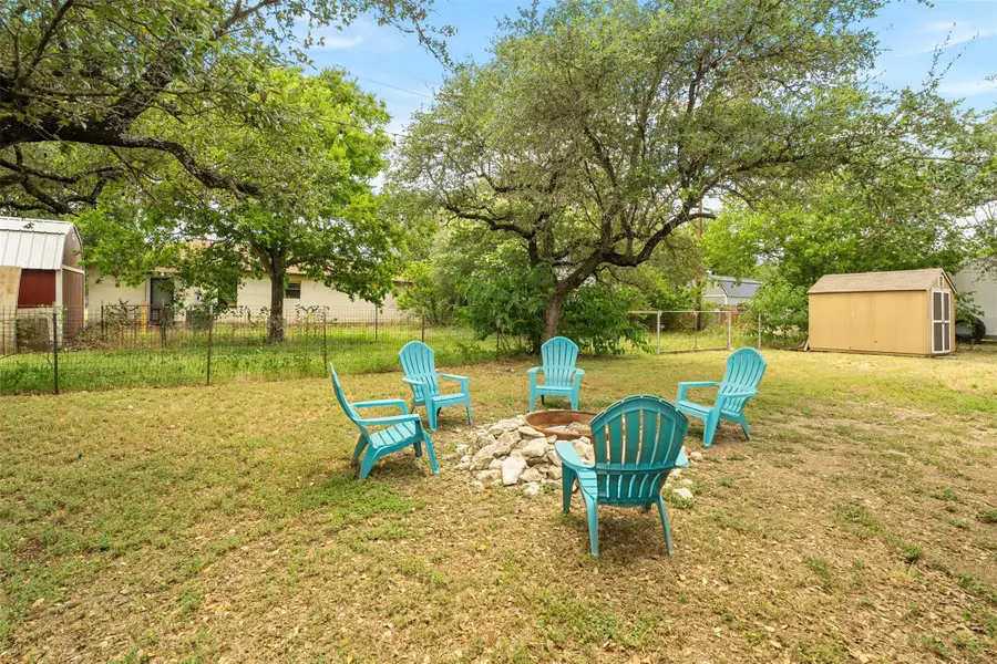 617 Johnson St, Bertram, TX 78605 - Image #2