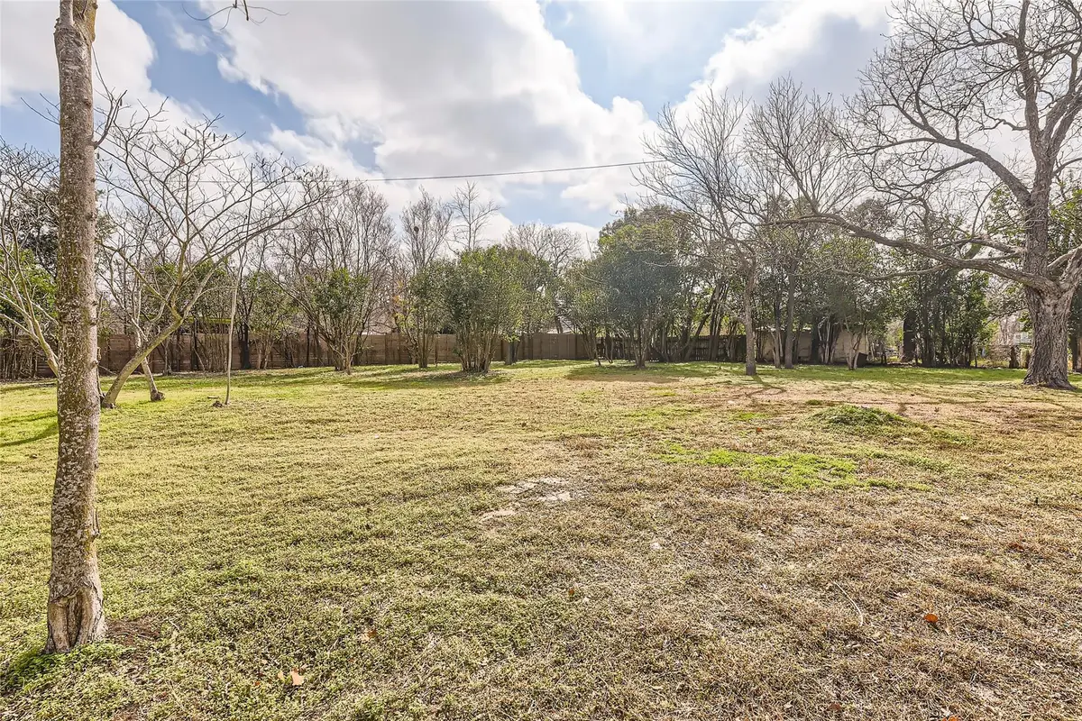 401 Oak Plz, Austin, TX 78753 - #1