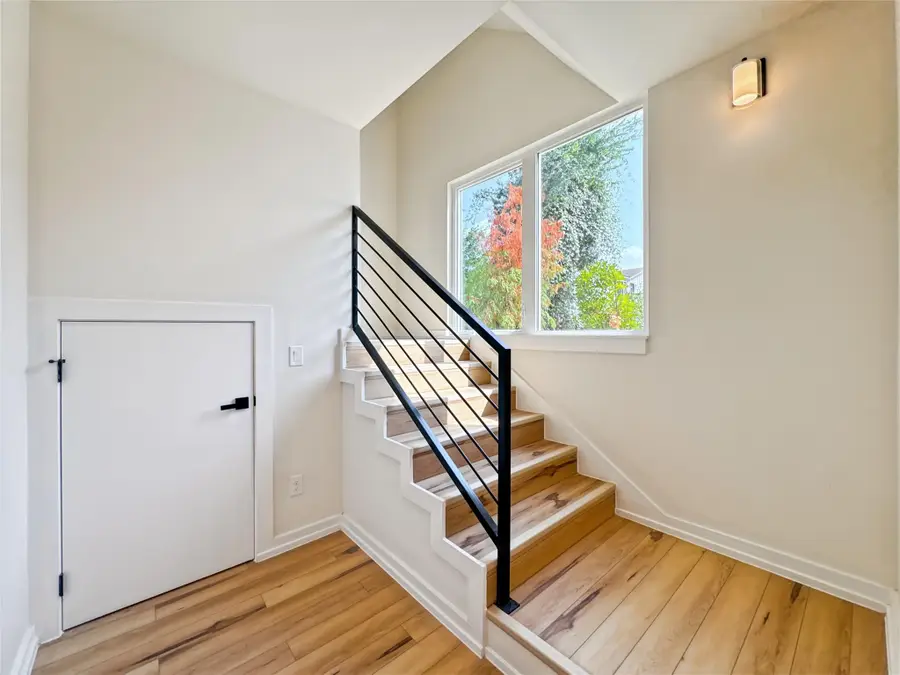 2309 Montopolis Dr #8, Austin, TX 78741 - Image #2