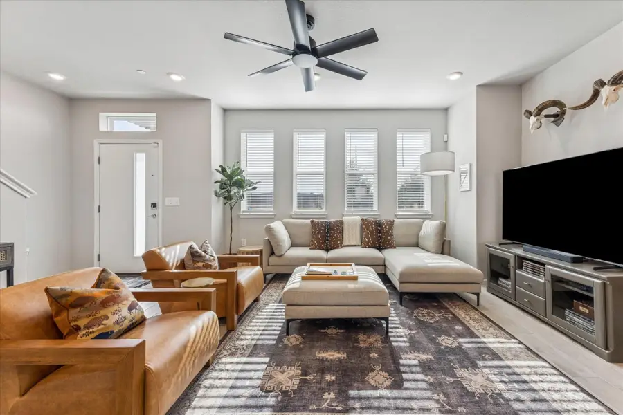 9015 Cattle Baron Path #1002, Austin, TX 78747 - Image #3