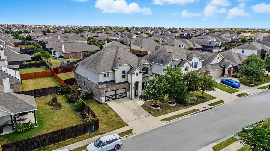 426 Vista Gardens Dr, Buda, TX 78610 - Image #3