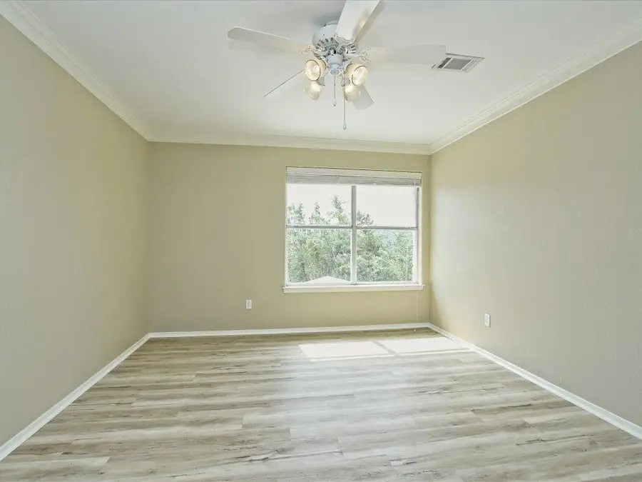 7606 Bar K Ranch Rd, Lago Vista, TX 78645 - Image #2