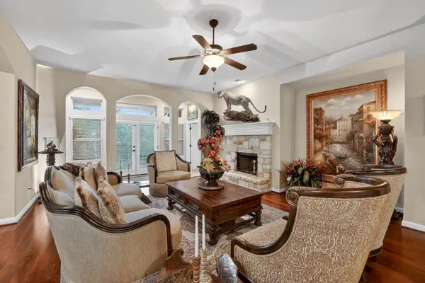 4521 Pyrenees Pass Pass, Bee Cave, TX 78738