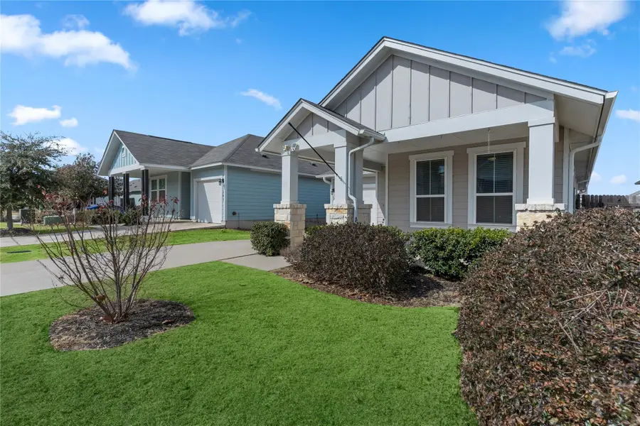 245 E Broade St, Leander, TX 78641 - #3