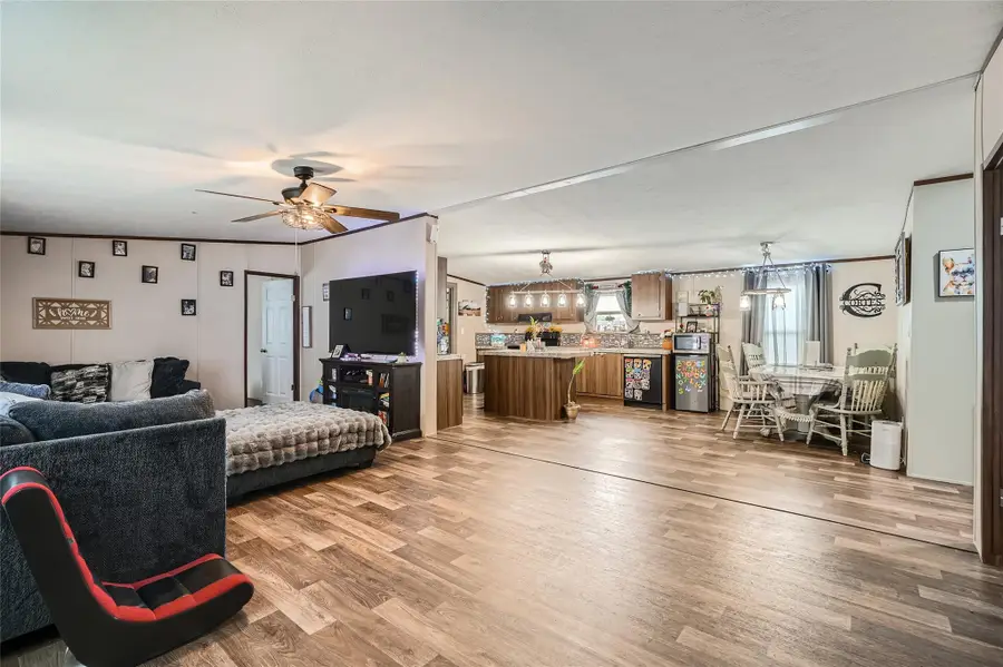 367 Margarita Dr, Dale, TX 78616 - Image #3