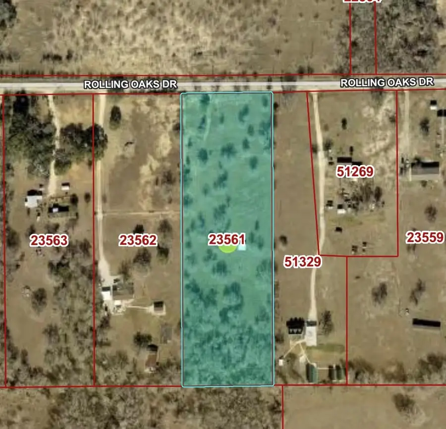 916 Rolling Oaks Dr, Luling, TX 78648 - #2