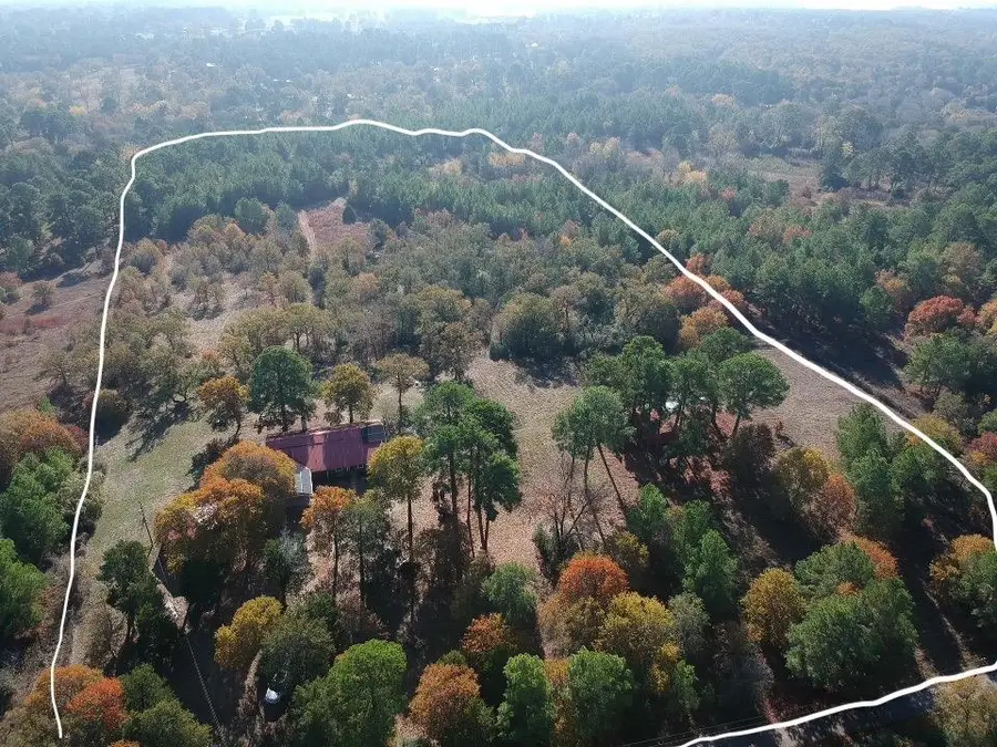 319 Matthew Cv, Bastrop, TX 78602 - Image #2