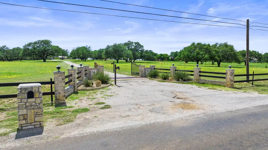 539 Oak Vista Dr, Burnet, TX 78611 - #3