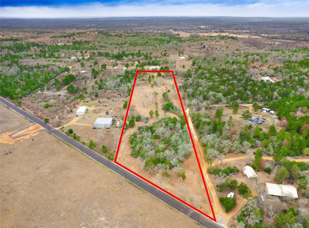 123 Abbey Ln, Smithville, TX 78957 - Image #1